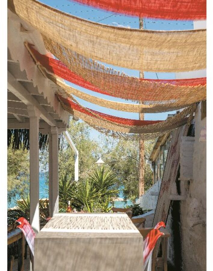 Kahuna Seaside Bar Restaurant