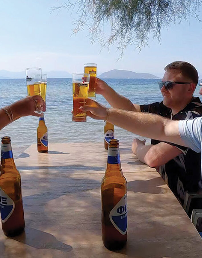 Όστρια: Γεύσεις Ελλάδας και φιλική ατμόσφαιρα στην Αίγινα