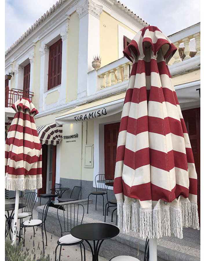 Tiramisu Sweets & Coffee στις Σπέτσες