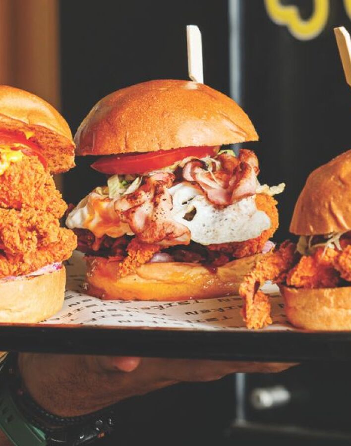 Τσίκεν The Van