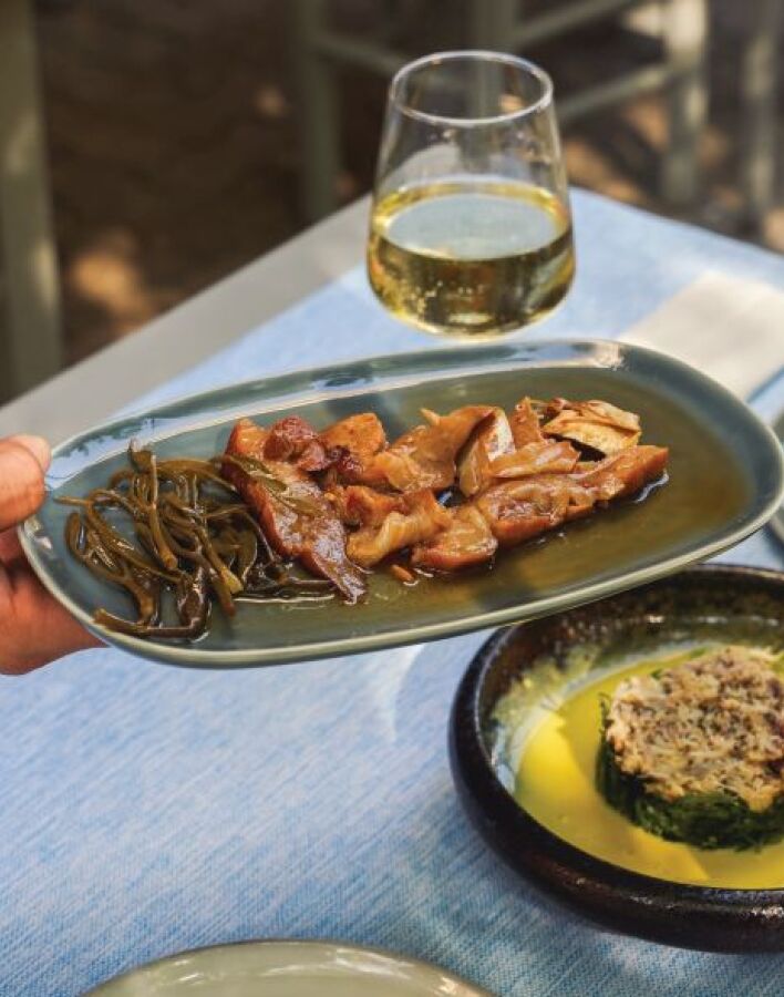 Οι ιστορίες του μπάρμπα ανταμώνουν τον Βλάσση