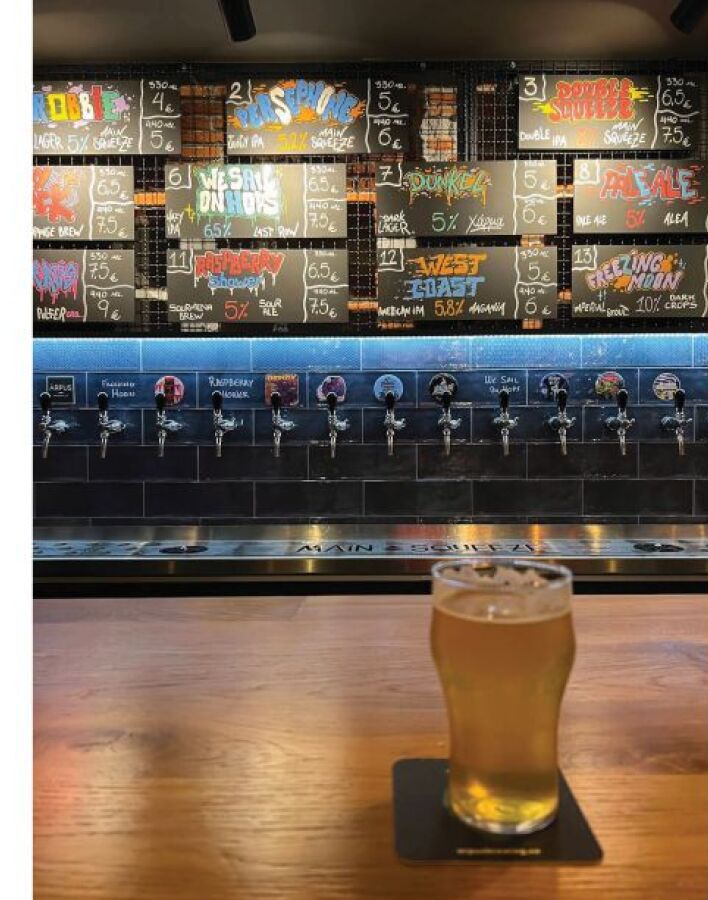 Main Squeeze taproom