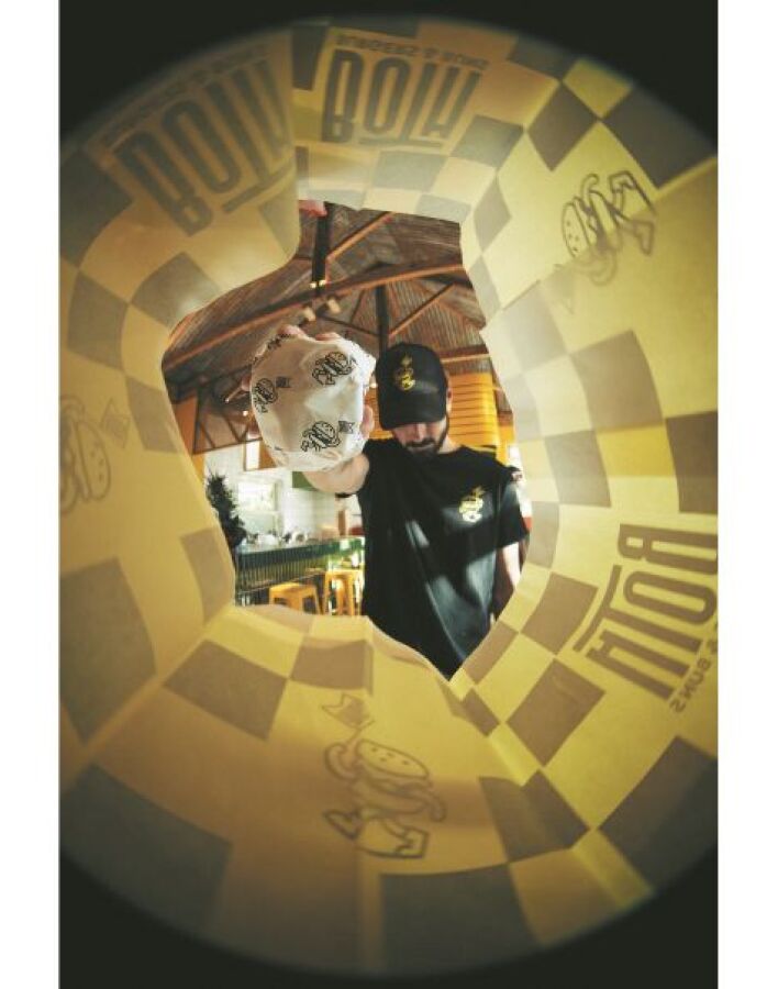 Both Burgers and Buns