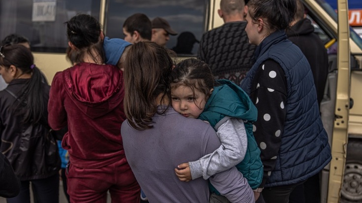 Ουκρανία: «Άμαχοι παραμένουν εγκλωβισμένοι στην κόλαση της Μαριούπολης»