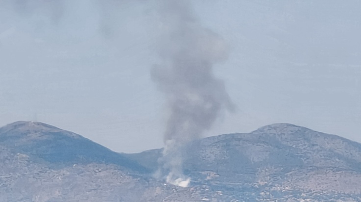 Σαλαμίνα: Οριοθετήθηκε η φωτιά στα Σελήνια - Μεγάλη κινητοποίηση της Πυροσβεστικής Φωτιά τώρα στα Σελήνια Σαλαμίνας