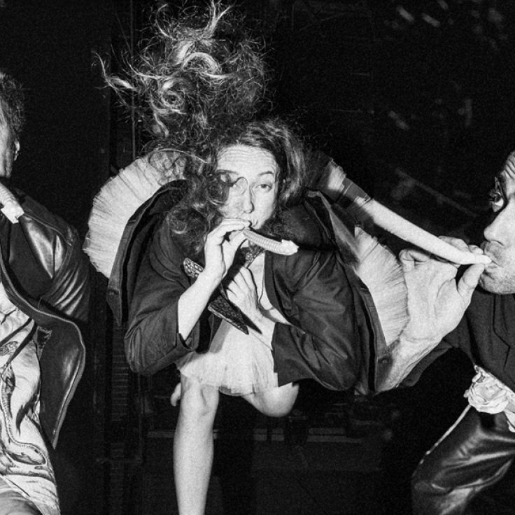 Η δύναμη της συνήθειας στο θέατρο Ροές