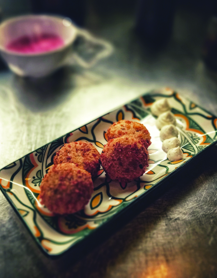 «Ένα νερό»: Η μοντέρνα ταβέρνα της Κυψέλης