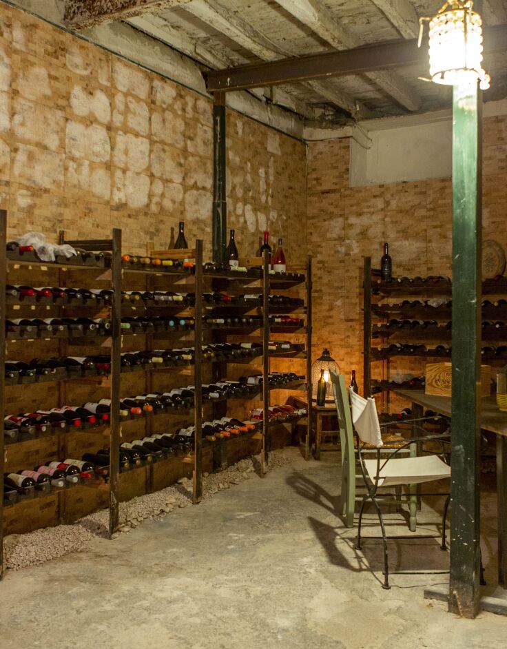 Retro Gastro Funky Taverna