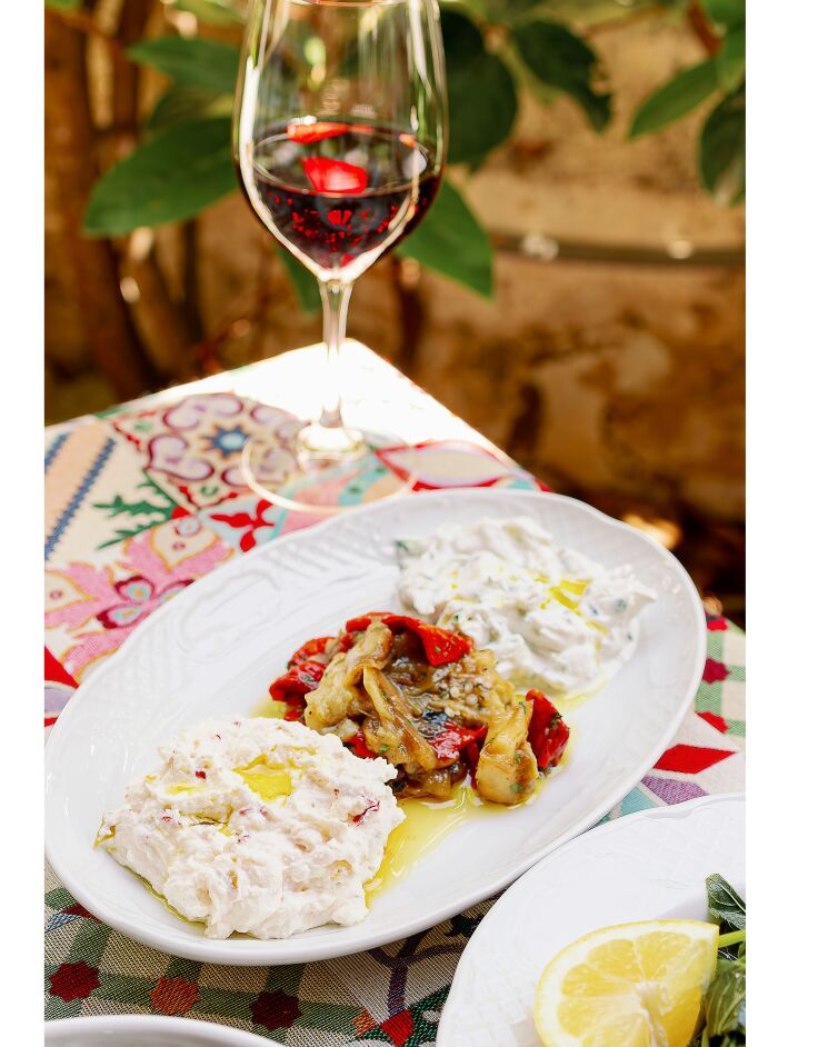 Τα Πλατάνια