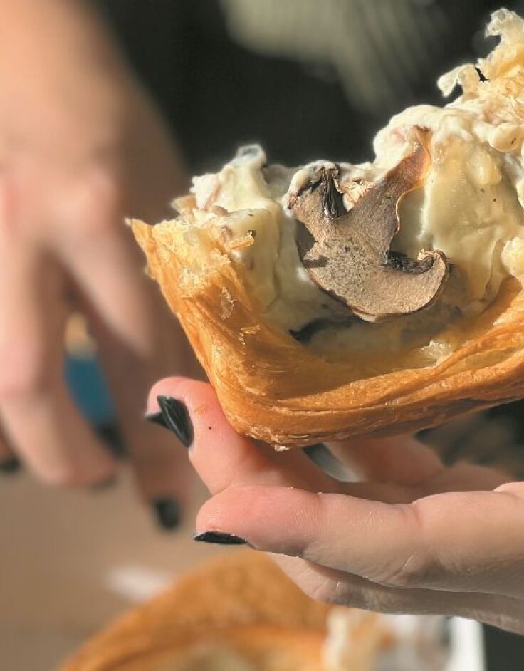 Flaked Croissanterie