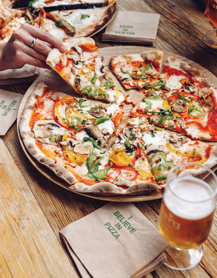 School Pizza Bar ¼