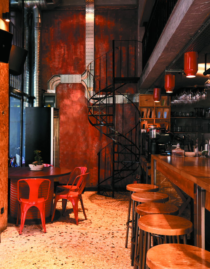 Warehouse: Γενέθλια 10 χρόνων για το αγαπημένο στέκι