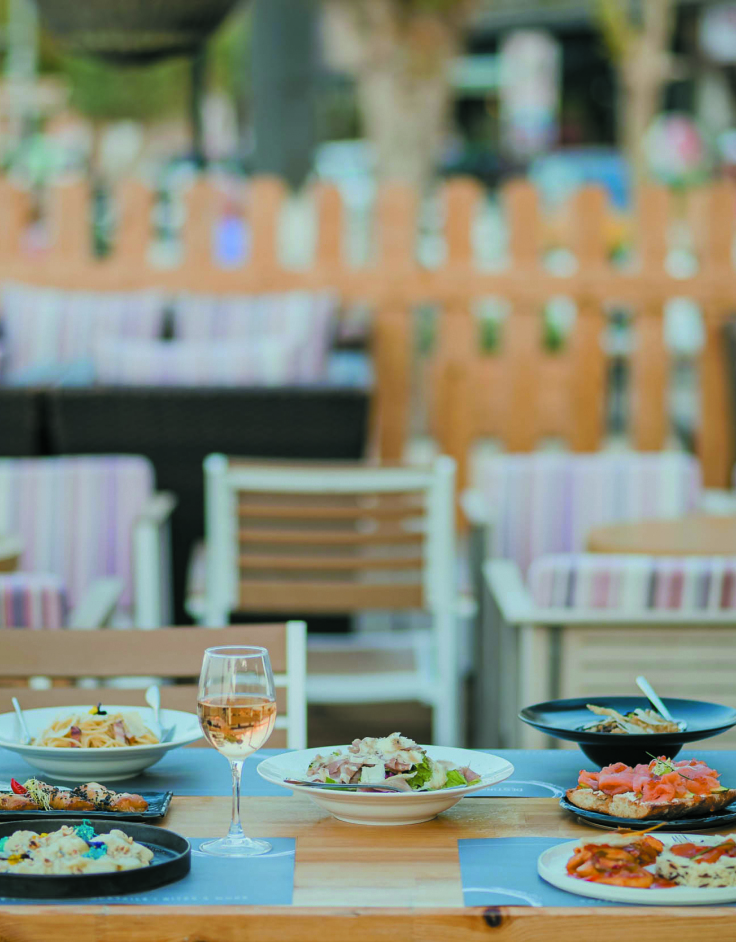 Destino all day bar: