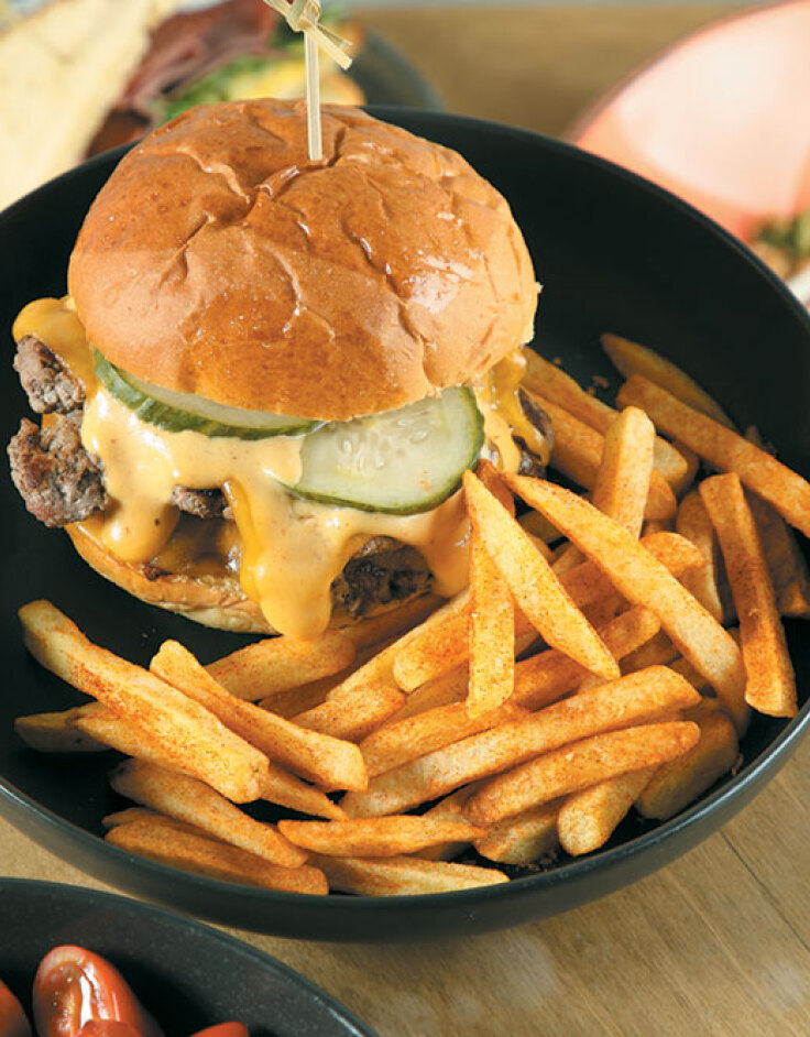 Λάλος: Το all day στέκι του Νέου Κόσμου