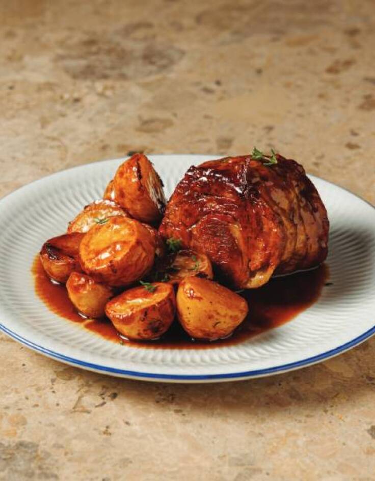 Cinapos: Το ολοκαίνουργιο μεζεδοπωλείο του Πάνου Ιωαννίδη είναι πολύ νόστιμο