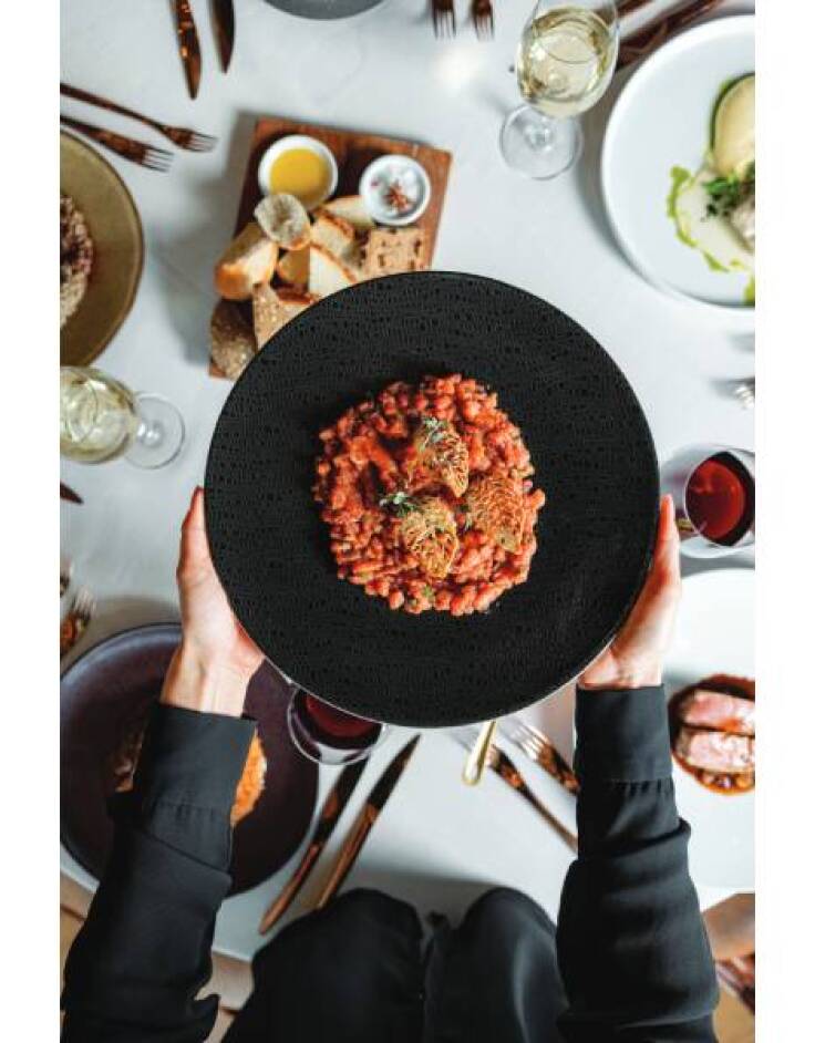 New Hotel: Στο εστιατόριο Art Lounge για μια μοναδική fine comfort εμπειρία με θέα όλη την πόλη