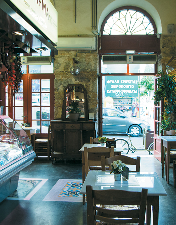 Τα Καραμανλίδικα του Φάνη: Ένας θησαυρός γεύσεων από όλη την Ελλάδα