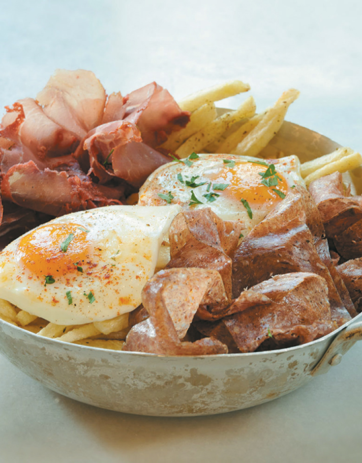 Τα Καραμανλίδικα του Φάνη: Ένας θησαυρός γεύσεων από όλη την Ελλάδα