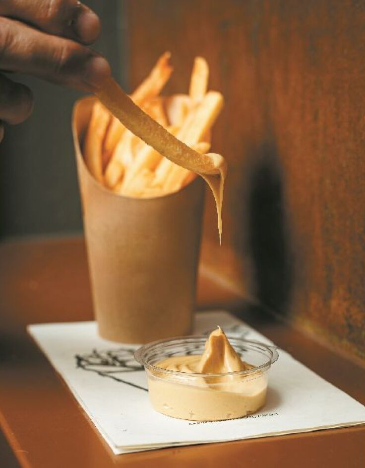 Κάψα: Χειροποίητα σουβλάκια από τον Χριστόφορο Πέσκια