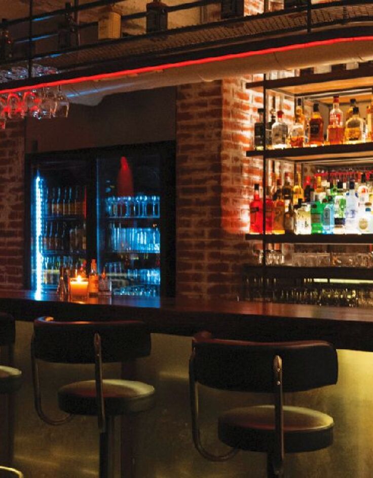 Εννέα Βήτα Social Drinkery