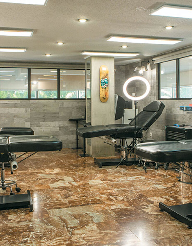 Uncle Chronis Tattoo & Piercing