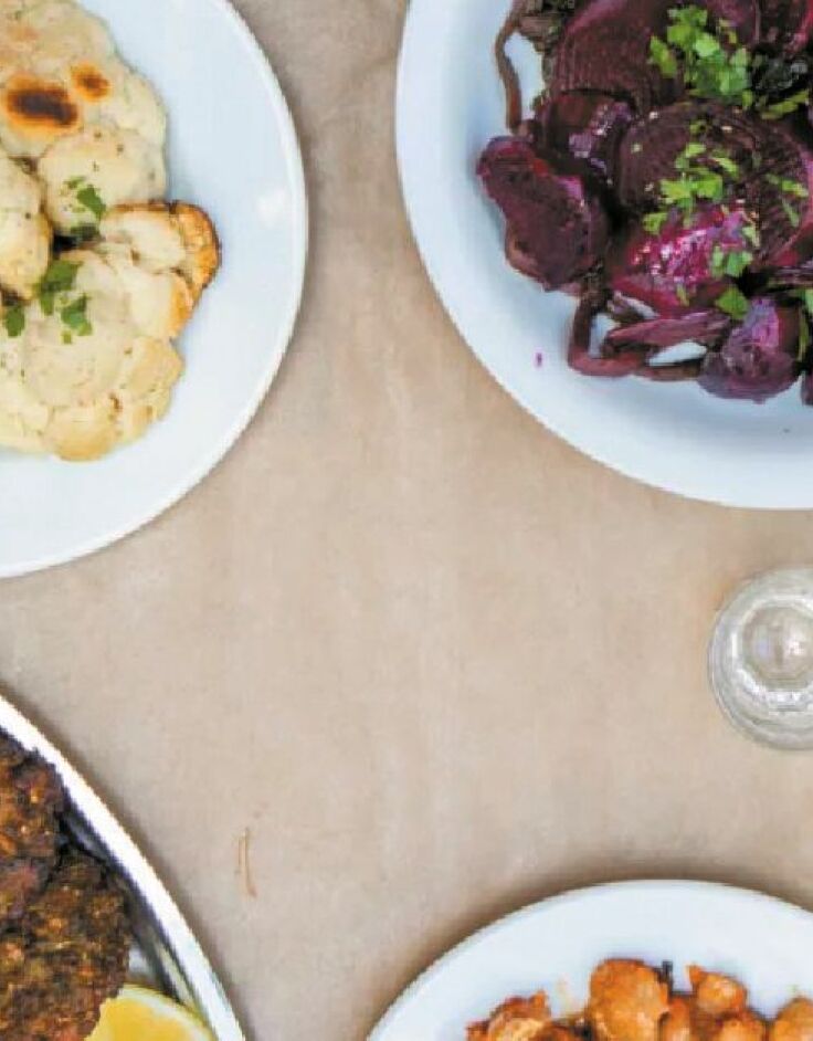 Αυλή, Πετράλωνα