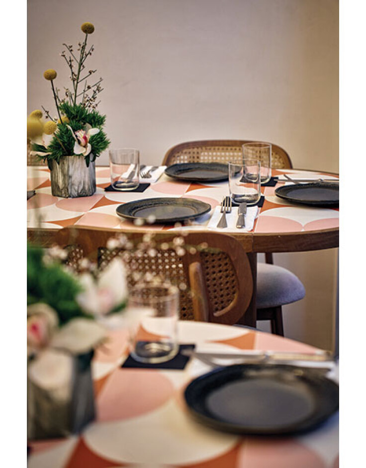 Yphes: Η νέα κρυφή all day αυλή της Αθήνας