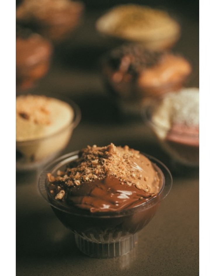 Choureal: Το κορυφαίο προφιτερόλ κάνει «απόβαση» και στη Γλυφάδα