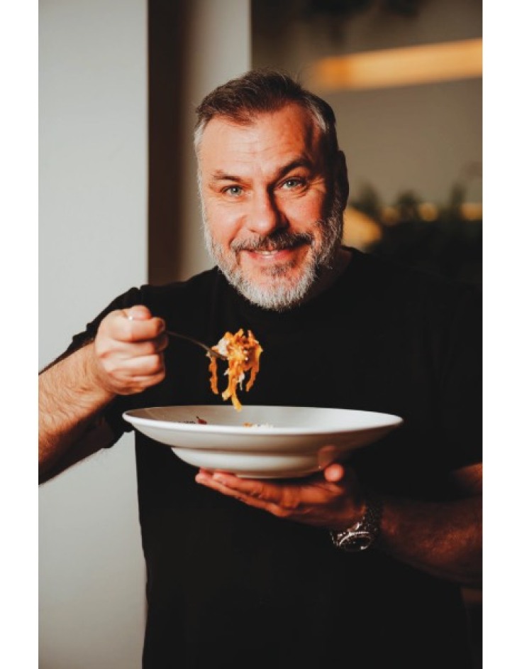 Αισώπου Μύθοι: Πεντανόστιμη ελληνική κουζίνα  στα στενά του Ψυρρή