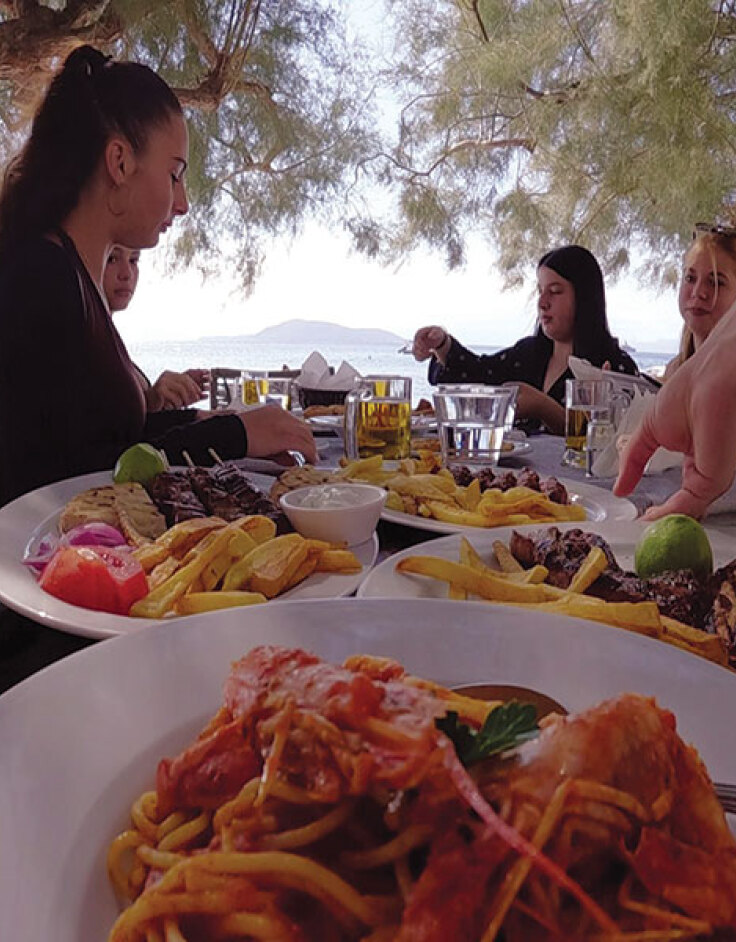 Όστρια: Γεύσεις Ελλάδας και φιλική ατμόσφαιρα στην Αίγινα