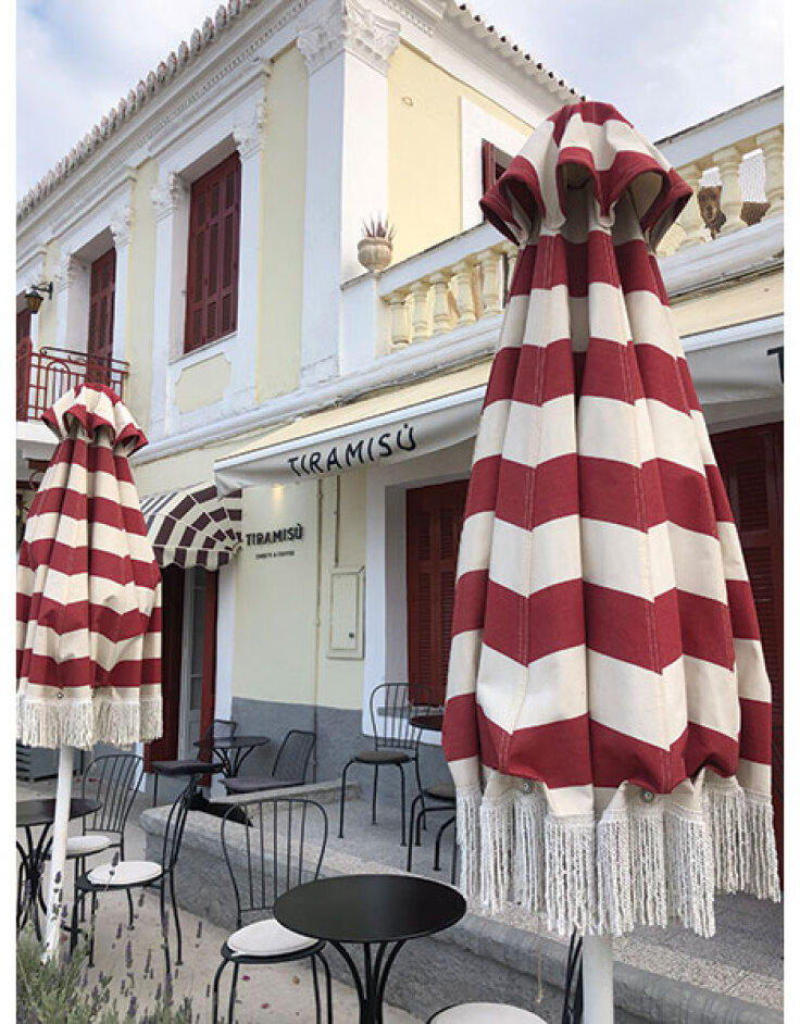 Tiramisu Sweets & Coffee στις Σπέτσες