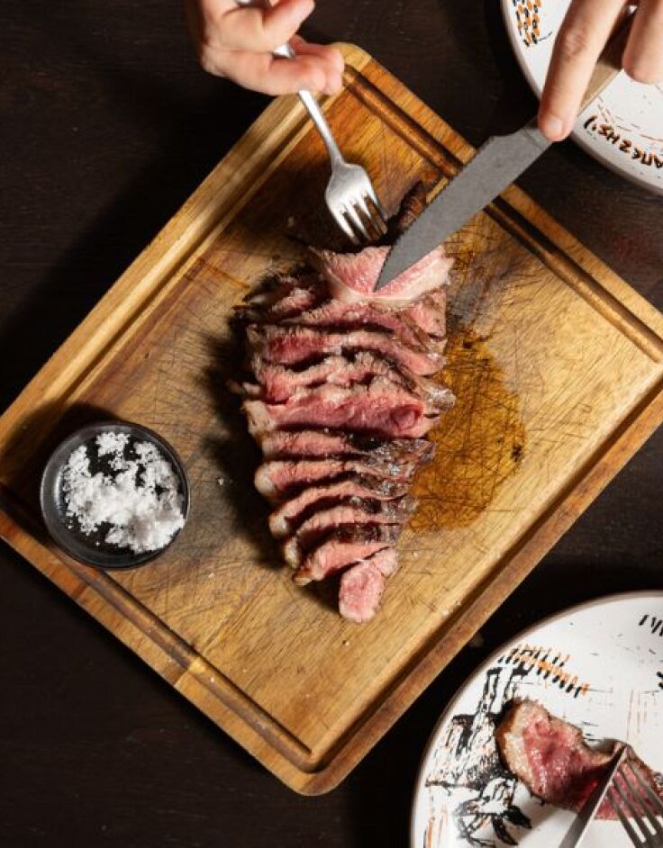  OX Athens: Ιδανικός προορισμός για καλό κρέας και κρασί στα γιορτινά τραπέζια της πόλης 