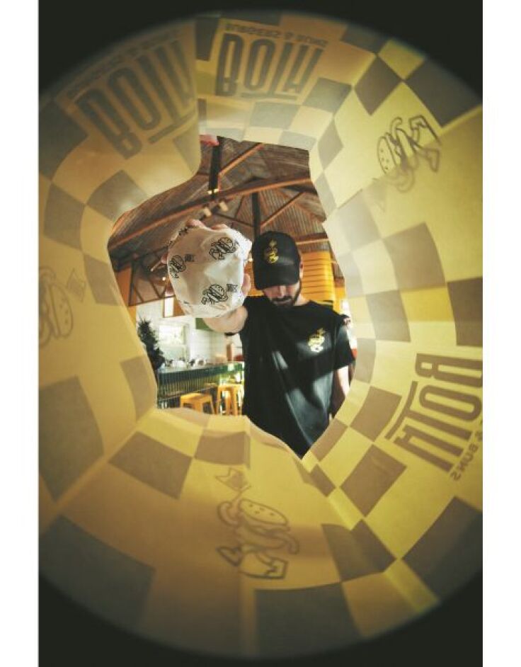 Both Burgers and Buns