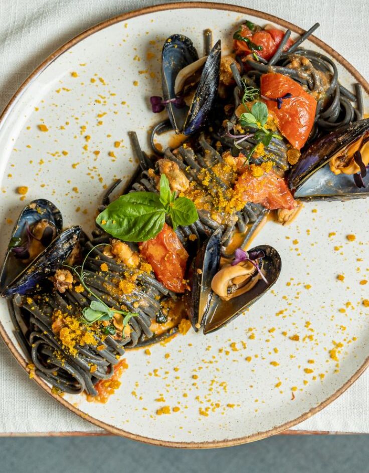 Μαύρα Μακαρόνια στο ARK