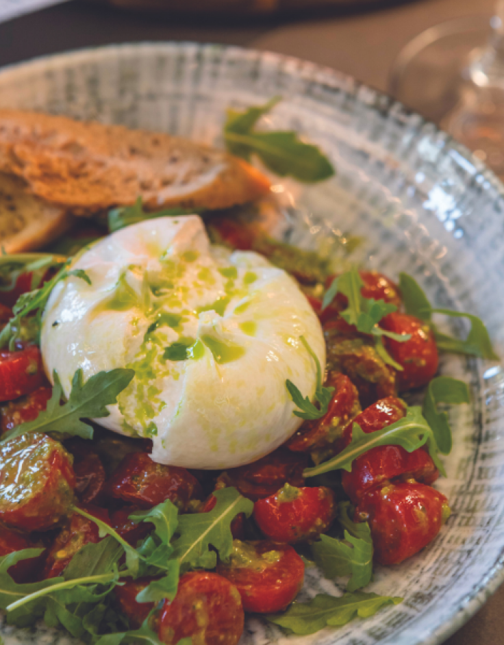 Artemis all day eatery: Ατμοσφαιρικός χώρος, μενού εμπνευσμένο από την ιταλική κουζίνα