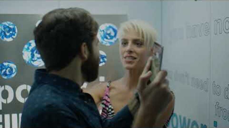 Επαφή - Making of με Commentary από τον Τόνη Λυκουρέση