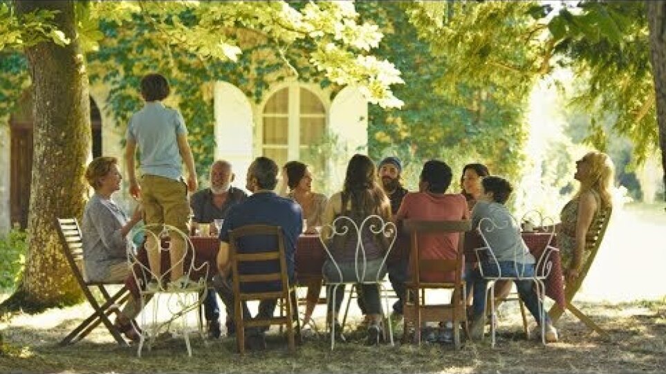 "ΜΑΝΤΕΨΕ ΠΟΙΟΣ ΗΡΘΕ ΓΙΑ ΤΑ ΓΕΝΕΘΛΙΑ ΣΟΥ" trailer