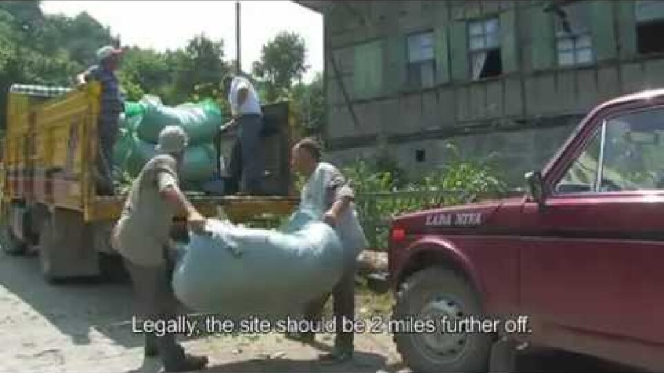 Cennetteki çöplük Fragman - Garbage In The Garden Of Eden