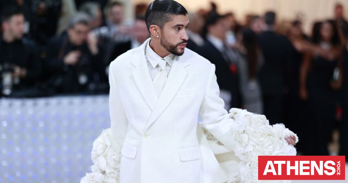 Οι «BB Chairs» του Bad Bunny προκαλούν φρενίτιδα στον κόσμο της τέχνης