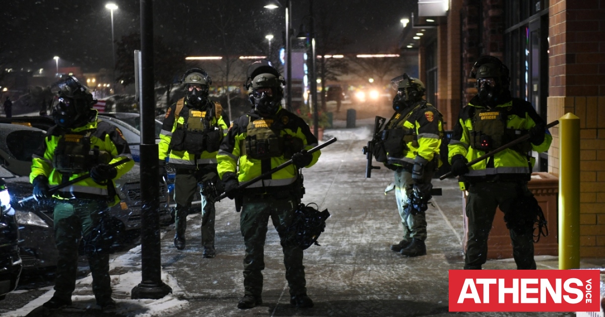 Η ICE συνέλαβε 85χρονη χήρα: Δικαστής βλέπει εμπλοκή του θετού γιου σε μάχη κληρονομιάς