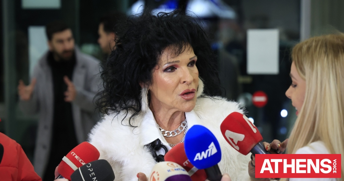 Έξαλλη η Σοφία Βόσσου με fake δημοσίευμα που την έβγαλε νεκρή: «Είστε ανθρωπόμορφα τέρατα»