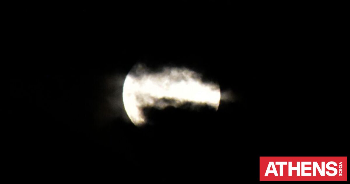 Πανσέληνος Μαΐου 2026: Γιατί ονομάζεται «φεγγάρι των λουλουδιών»