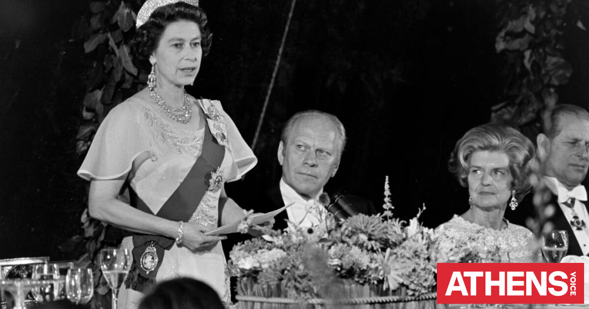 HΠΑ: Από αγκαλιές μέχρι… τραγουδιστά καπέλα οι πιο αμήχανες στιγμές βασιλικών επισκέψεων