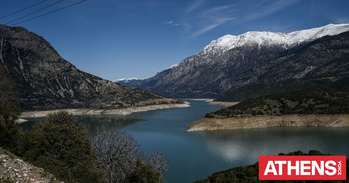 Τριπλασιάστηκαν τα αποθέματα νερού στη λίμνη Μόρνου - Βυθίστηκε ξανά το «χωριό φάντασμα» Κάλλιο