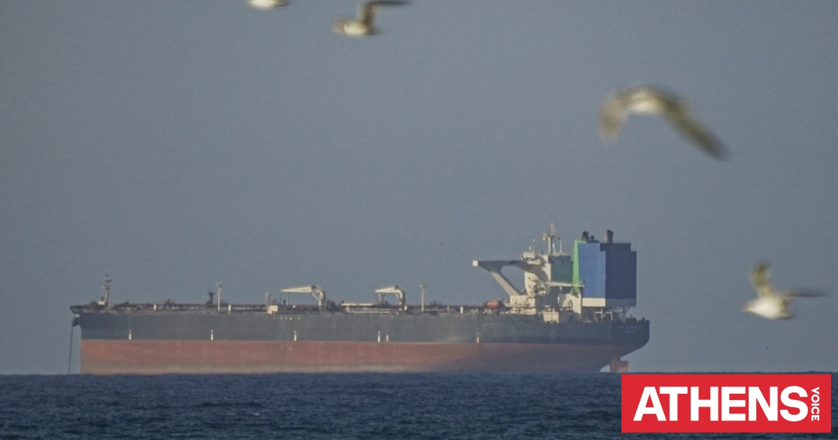 Το Ιράν δηλώνει ότι τα Στενά του Ορμούζ είναι «εντελώς ανοιχτά», αλλά προειδοποιεί για τον αμερικανικό αποκλεισμό