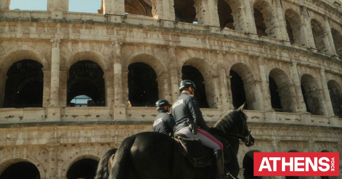 Χάος στη Ρώμη: Άλογα ξέφυγαν από στρατιωτική πρόβα μετά από πυροτεχνήματα