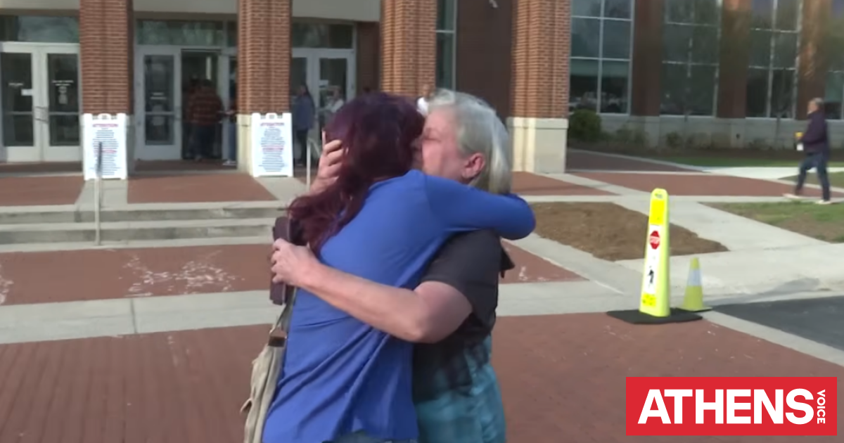 Η συγκλονιστική στιγμή της επανένωσης μητέρας - κόρης μετά από 24 χρόνια - Η υπόθεση της Μισέλ Χάντλεϊ Σμιθ