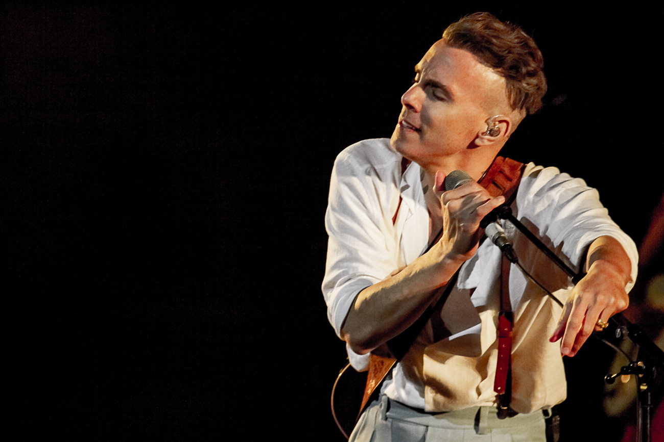 Φωτορεπορτάζ από τη συναυλία του Asaf Avidan στην Αθήνα, στο Ωδείο Ηρώδου Αττικού, την Πέμπτη 22 Σεπτεμβρίου 2022