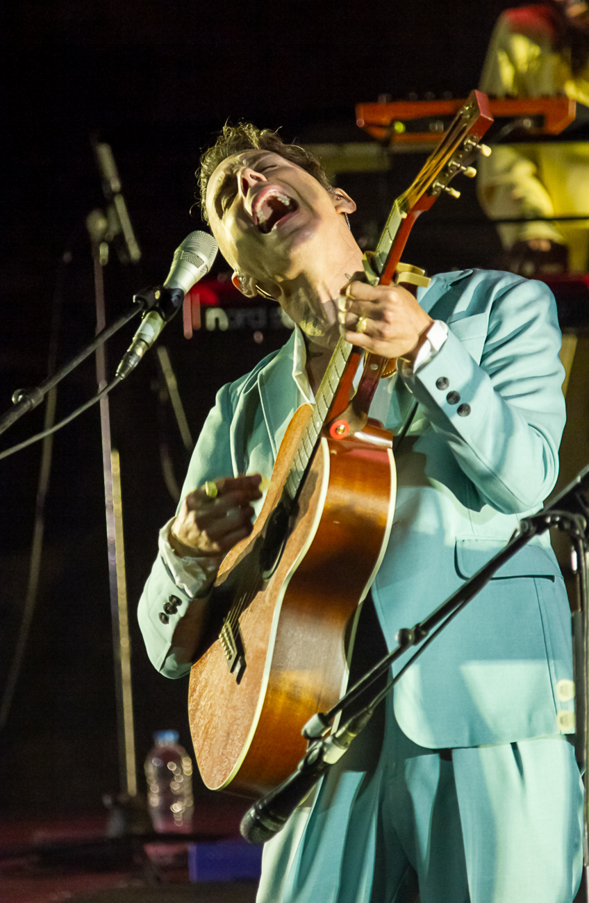 Φωτορεπορτάζ από τη συναυλία του Asaf Avidan στην Αθήνα, στο Ωδείο Ηρώδου Αττικού, την Πέμπτη 22 Σεπτεμβρίου 2022