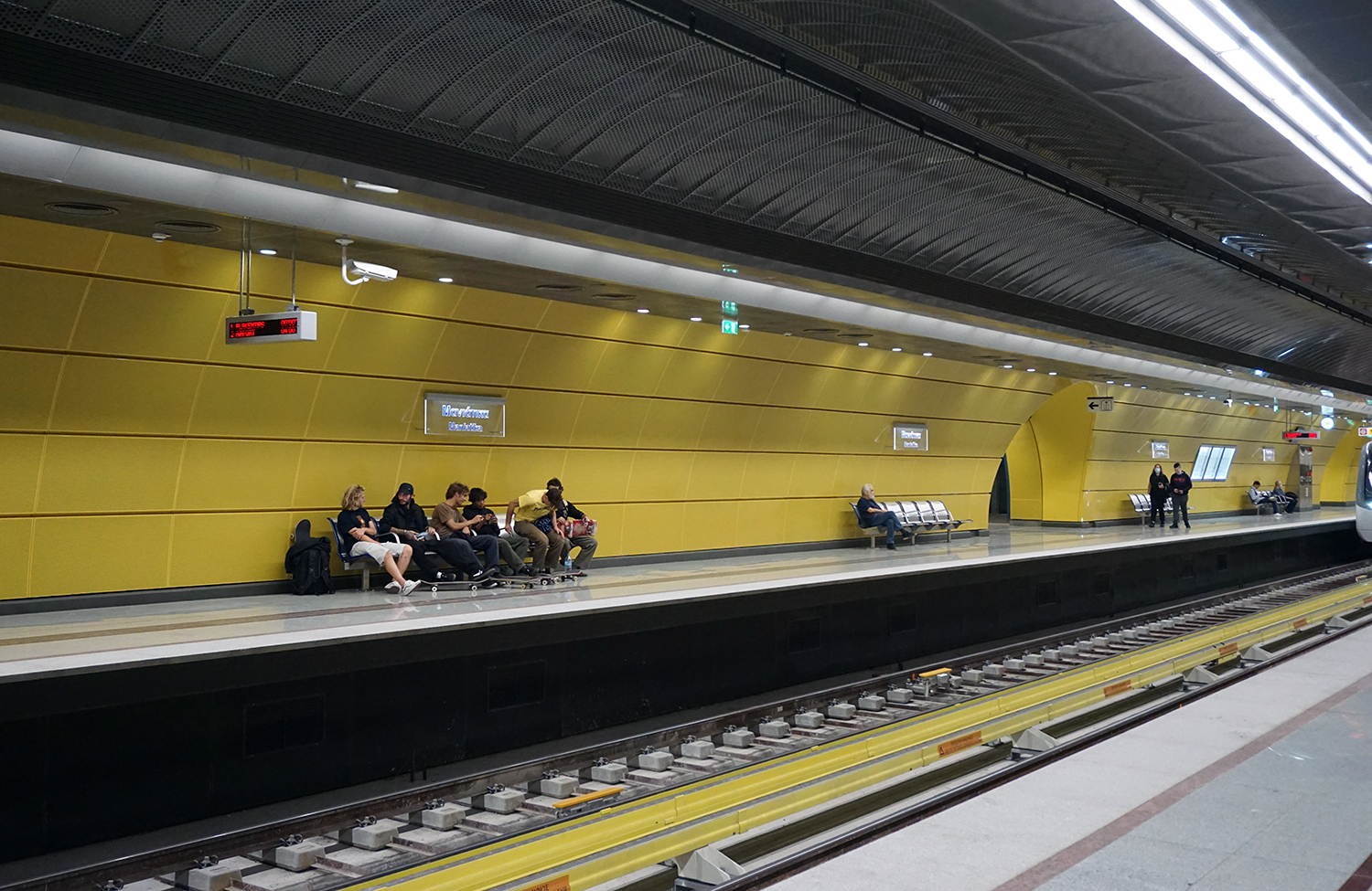 Σταθμός «Μανιάτικα». 